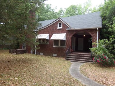 7 E Charlotte Ave