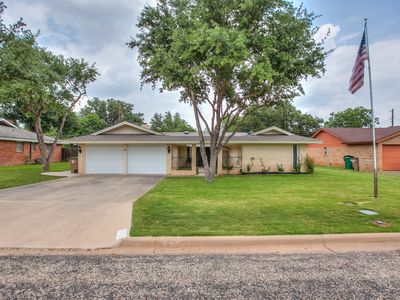 3214 Tanglewood Dr
