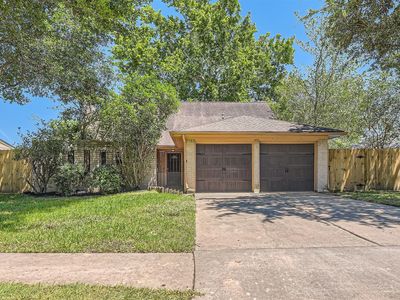 6715 La Sombra Dr