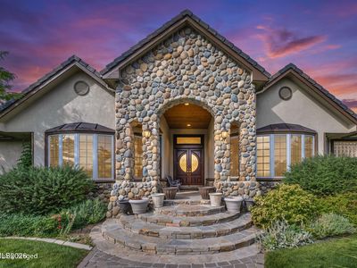 423 Claire Ct