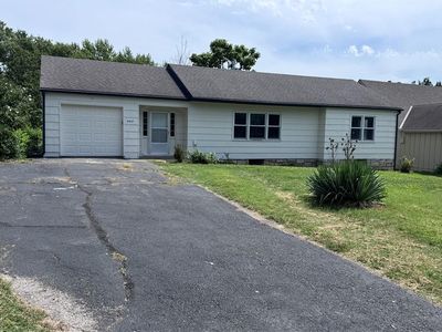 6437 Craig Rd