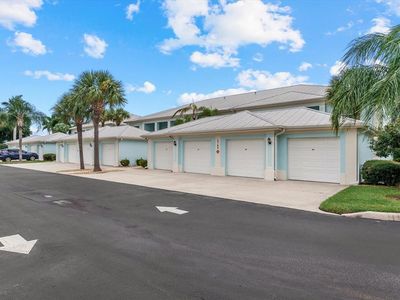 5768 SABAL TRACE DRIVE #203