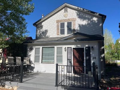37 Bronk Street