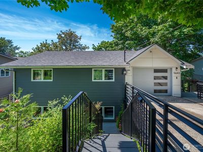 5643 16th Avenue SW