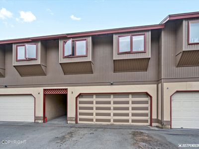 3130 E 46th Ave APT 3