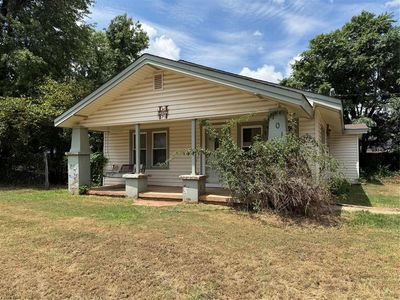 101 NW 7th St