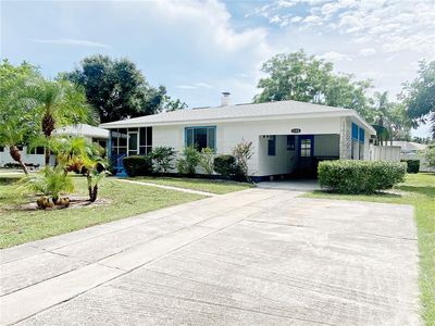 1308 ESSEX DRIVE N
