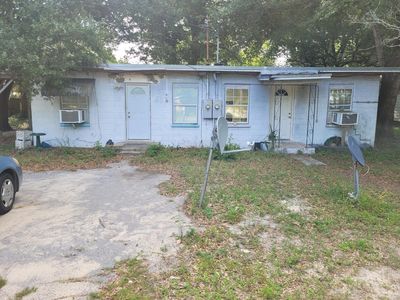 11 Elm Ave SE