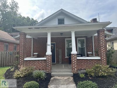 107 Floral Ave