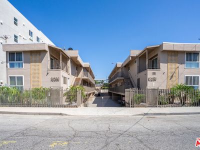 10206 S Inglewood Ave