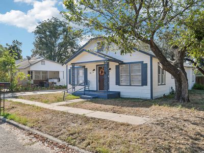 306 E BOWIE ST