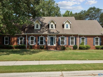 10141 Dunbarton Dr SE