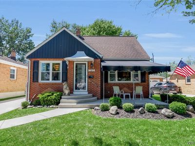 240 Edgewood Ave