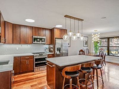 682 Lexington Ave #1