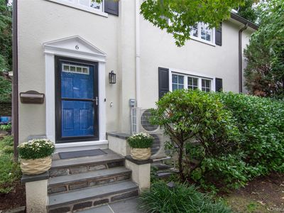 6 Beverly Road
