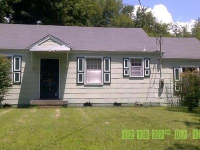 803 Gwynn Dr