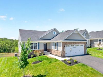 104 Gunnison Dr