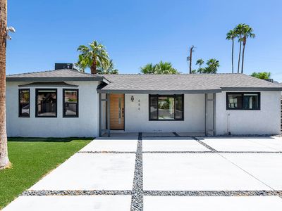 686 S Camino Real