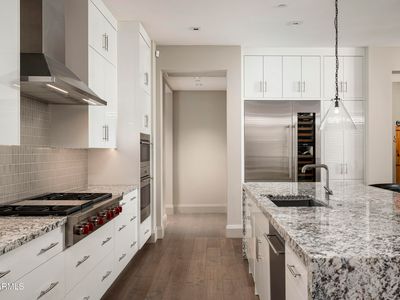 18720 N 101st St UNIT 3000