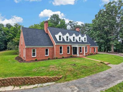 5679 Homestead Rd