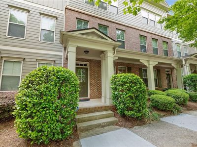 708 Village Field Ct