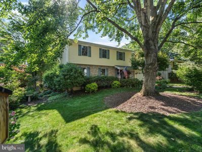 1123 Neptune Pl