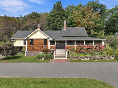 191 Damon Rd
