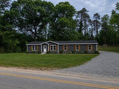 438 Berry Shoals Rd