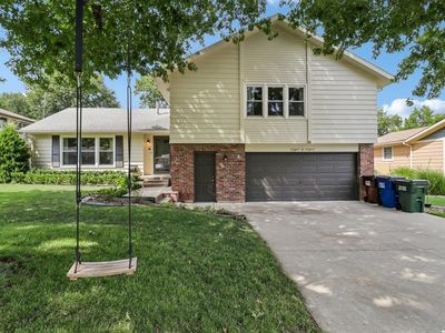 808 W 27th Ter
