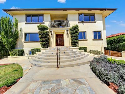 2540 Chatsworth Blvd