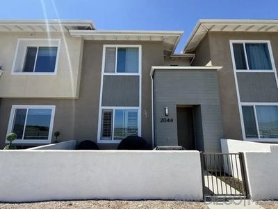 2044 Bluestone Cir