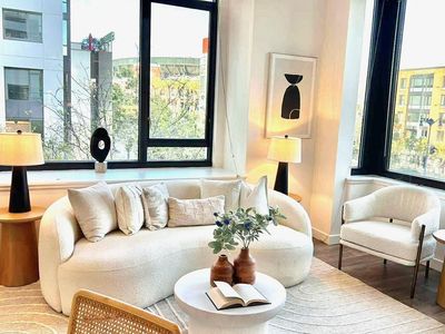 260 King St Unit 373