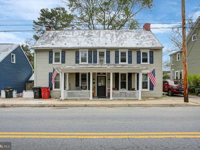 228 W Main St