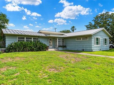 330 Catalina Pl