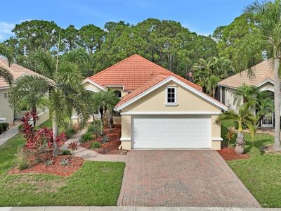 898 SW Munjack Circle