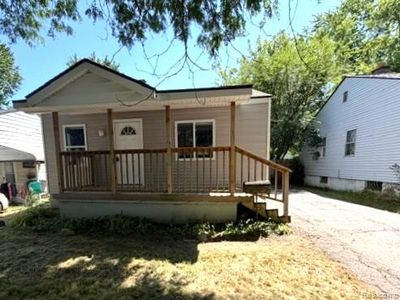 Property at 227 W Strathmore Ave, Pontiac, MI