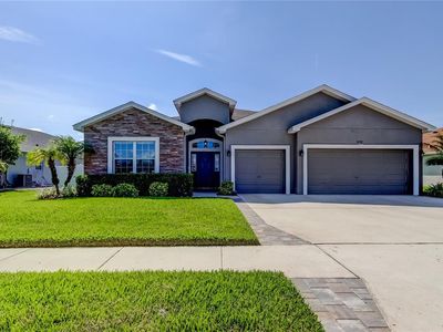 6648 Castle Green Pl