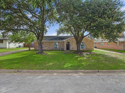 2909 Woodmeadow Dr