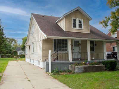 Property at 8070 Dale Ave, Center Line, MI