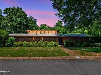 1002 Loretta Ln