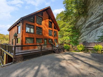 125 Waterview Lane