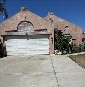 8416 Reseda Ave