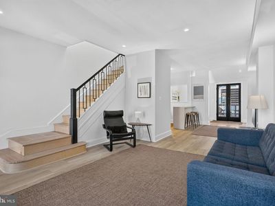 219 Douglas St NE
