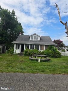 1737 Cedar Ave