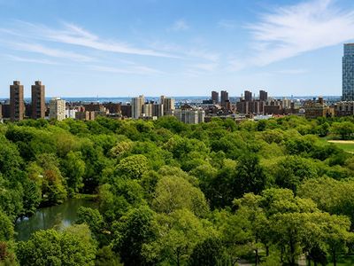 400 Central Park W APT 18Y