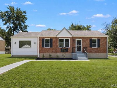 Property at 17 Saint Martha Ct, Florissant, MO