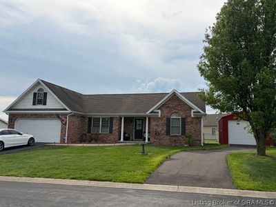 40 Country Manor Boulevard
