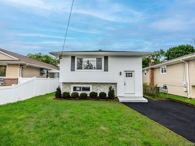66 4th Avenue