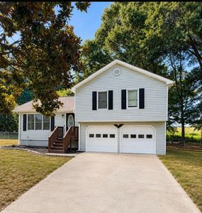 12 Fairfield Ct