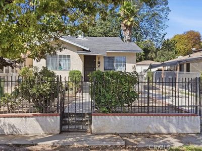 2821 Hollister Ave